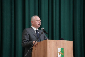 Аԥсны Аҳәынҭқарра Ахада Гәынба Бадра 2026 шықәса актәи азбжа аихшьалақәа рыла Гәылрыԥшь араион асоциал-економикатә ҿиара иазкыз аилацәажәара далахәын