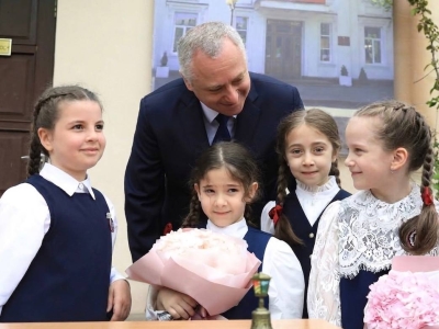 Abkhazian President Badra Gunba Congratulates Children on International Children's Day