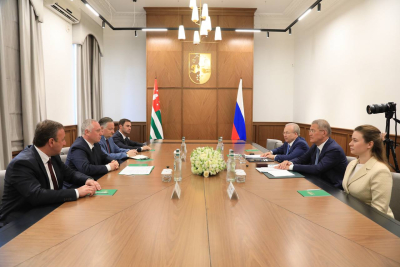 Аԥсны Ахада Гәынба Бадра усуратә визитла ареспублика иаҭааз Башкорҭосҭан Ареспублика Ахада Ради Хабиров диԥылеит