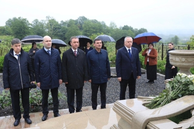 Abkhazian President Badra Gunba honored the memory of Sergei Bagapsh